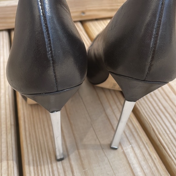 Michael Kors "ZADY" Black Leather Heels Size 7.5 - Picture 8 of 12